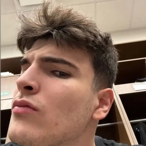 开云体育官方网站-沙伊尔曼Ins为雨果庆生：生日快乐兄弟，别再拿我的手机了